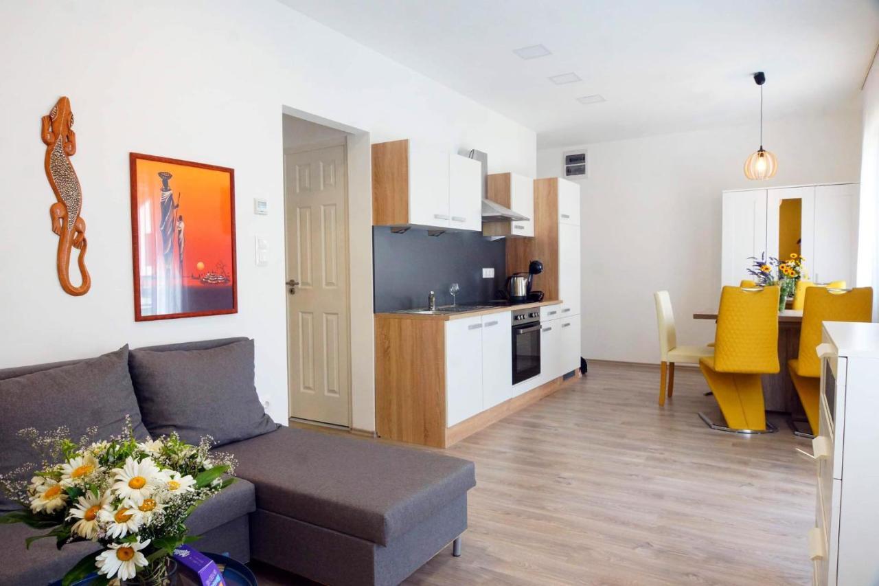 Alpok - Spirit Apartman Park Kőszeg Esterno foto
